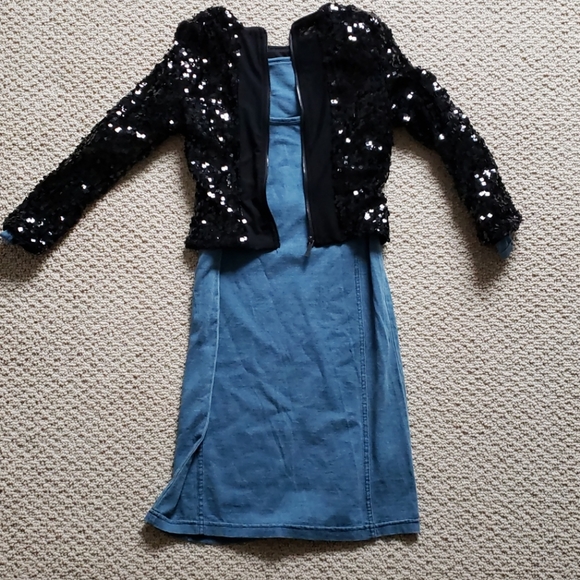 Crop top and skirt - Picture 7 of 7